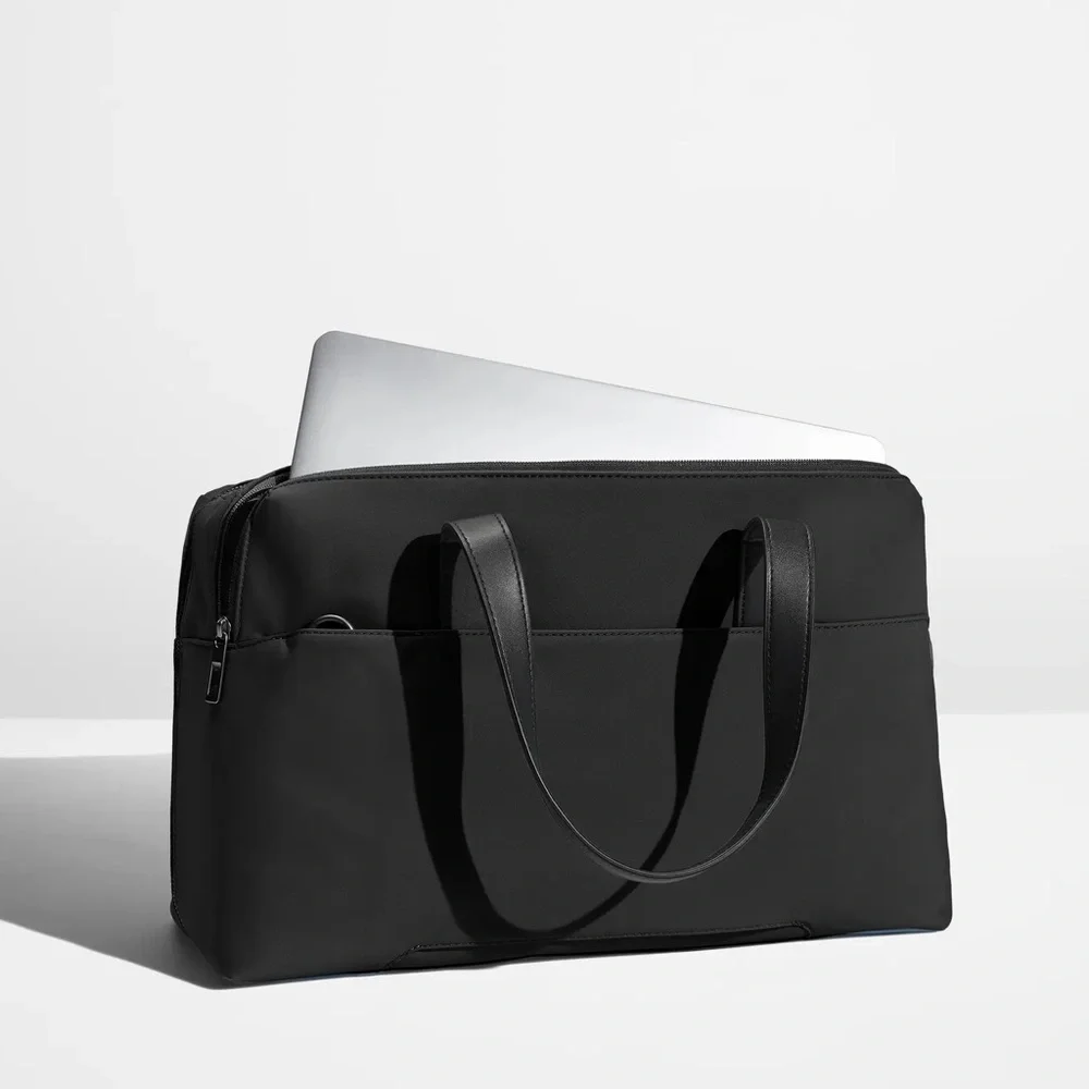 AWAY Travel The Everywhere Bag in Jet Black - Picture 5 of 7